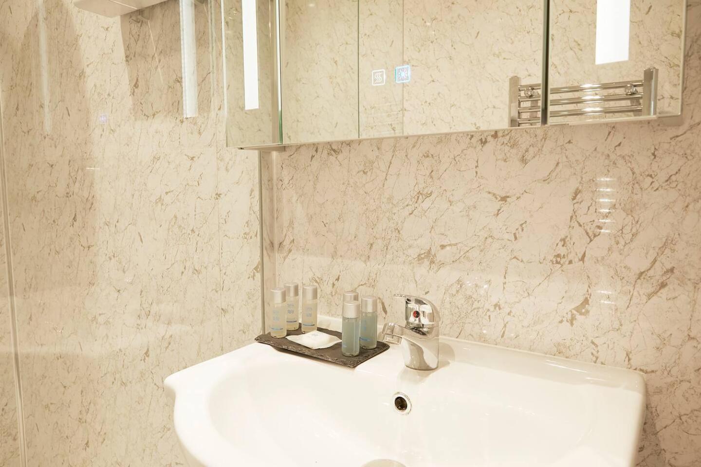 Sea View Serenity Breath Taking Sea View Sleeps 4 Scarborough Kültér fotó